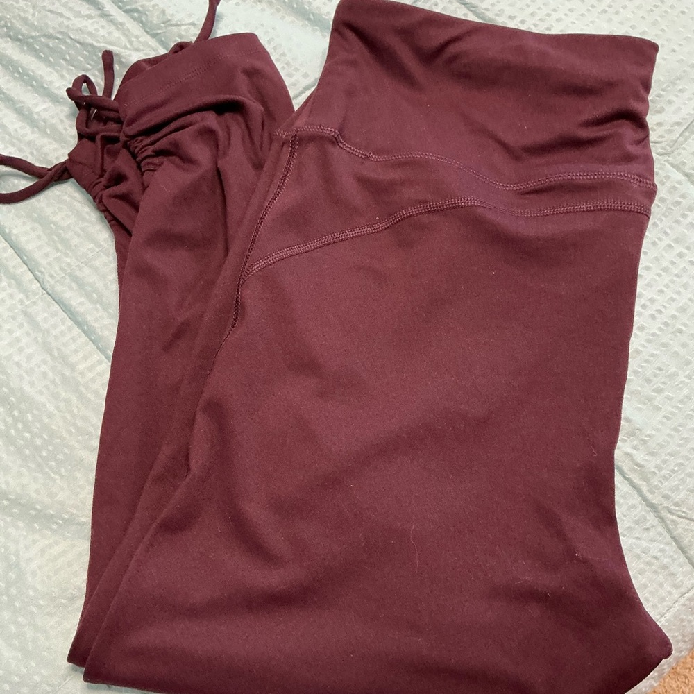 Mono B Plum Active Leggings